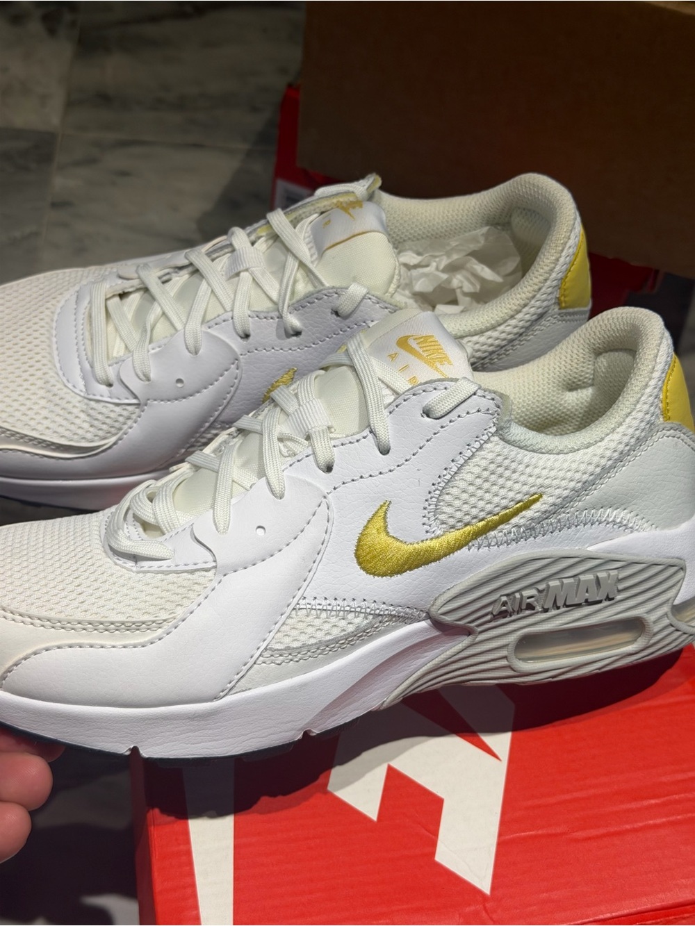 Nike  air max excee Women's White Sneakers